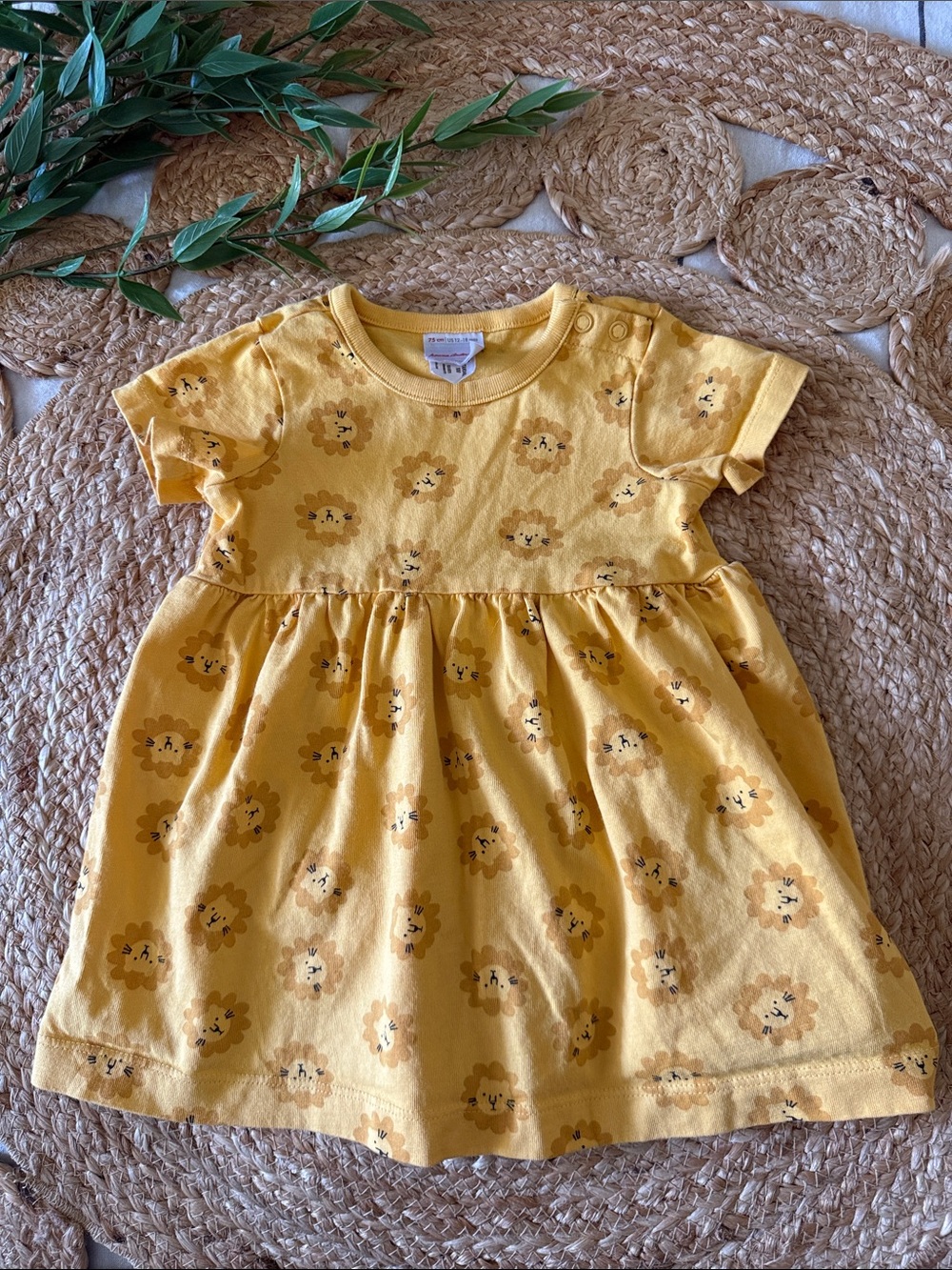 Hanna Andersson 100% cotton Look Printed All Over Dress. 12-18mo